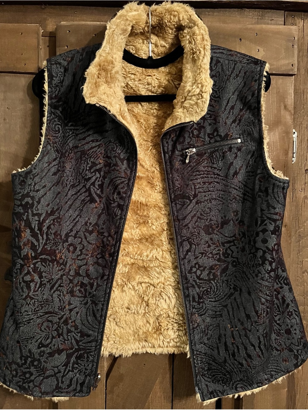 Vintage Sno Skins Reversible Faux-Shearling Lined Patterned burnout Vest